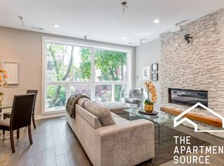 928 W Montana St #2F, Chicago, IL 60614