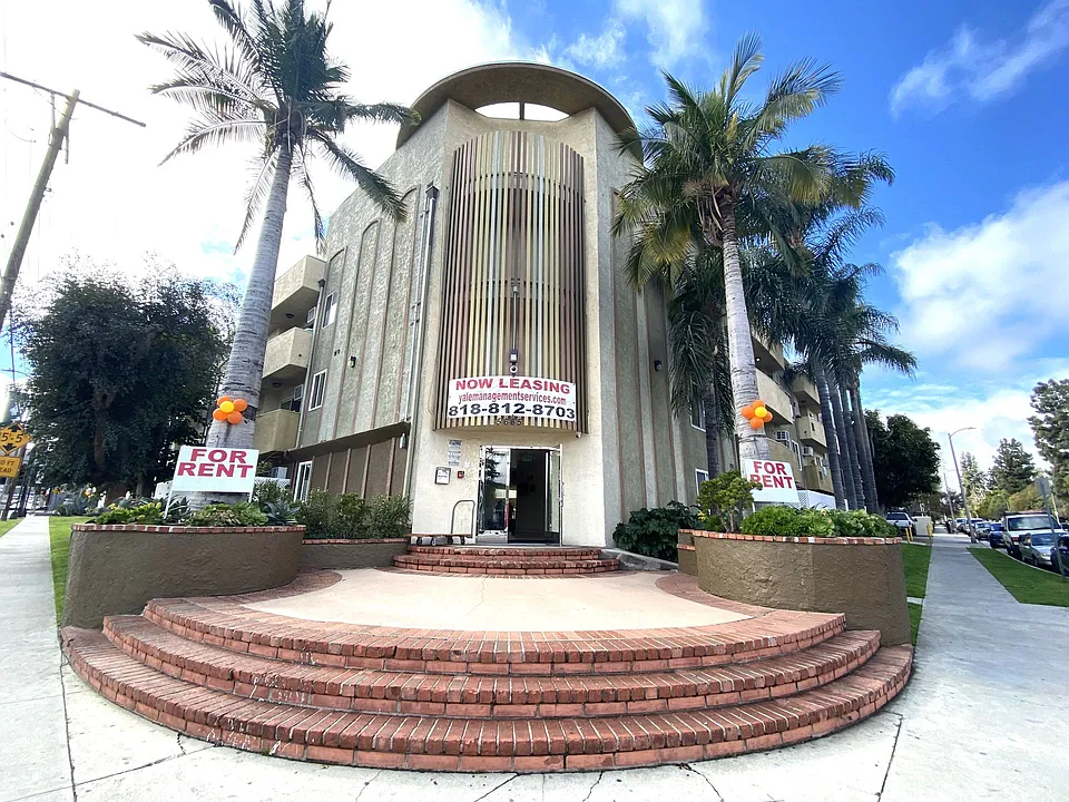 Tarzana Terrace Apartments