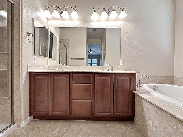 71 Newton Ridge Way — Photo 32