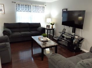 8632 Cartwright Ct, Manassas Park, VA 20111