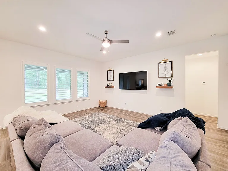 129 Jim Hall Ln — Photo 7