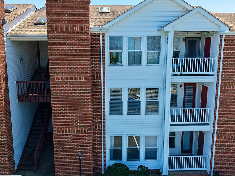 2229 Estuary Ct — Photo 1