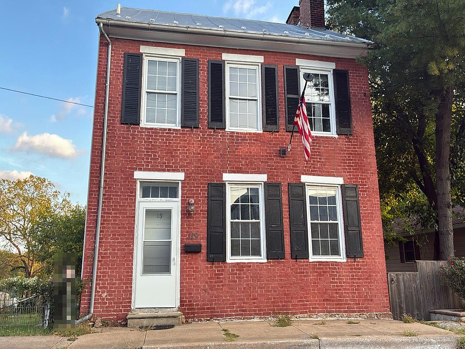 1st image of 119 Potomac St