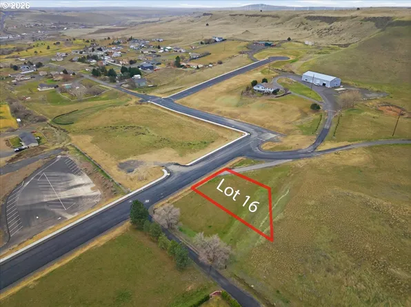 W 3rd St #16, Arlington, OR 97812