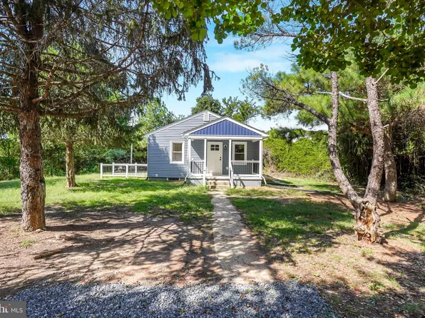 8545 Saint Anthonys Rd, King George, VA 22485