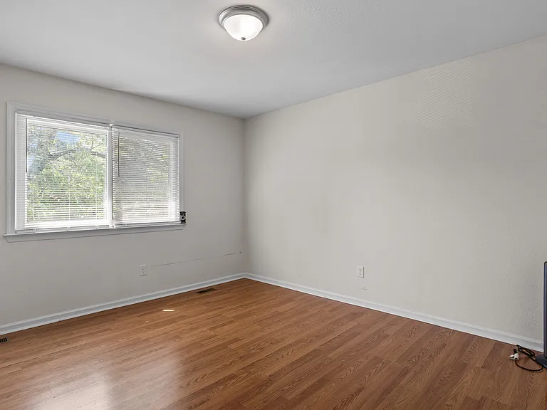 1810 Mehrens Ct — Photo 30