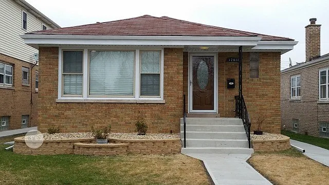 12611 S Harvard Ave photo 1