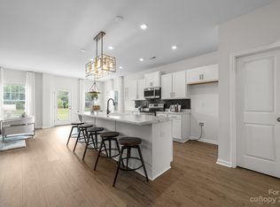 4661 Rosalyn Ln, Kannapolis, NC 28081