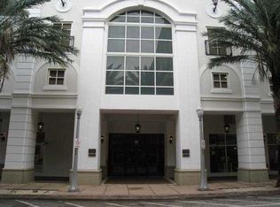 10 Aragon Ave, Coral Gables, FL 33134
