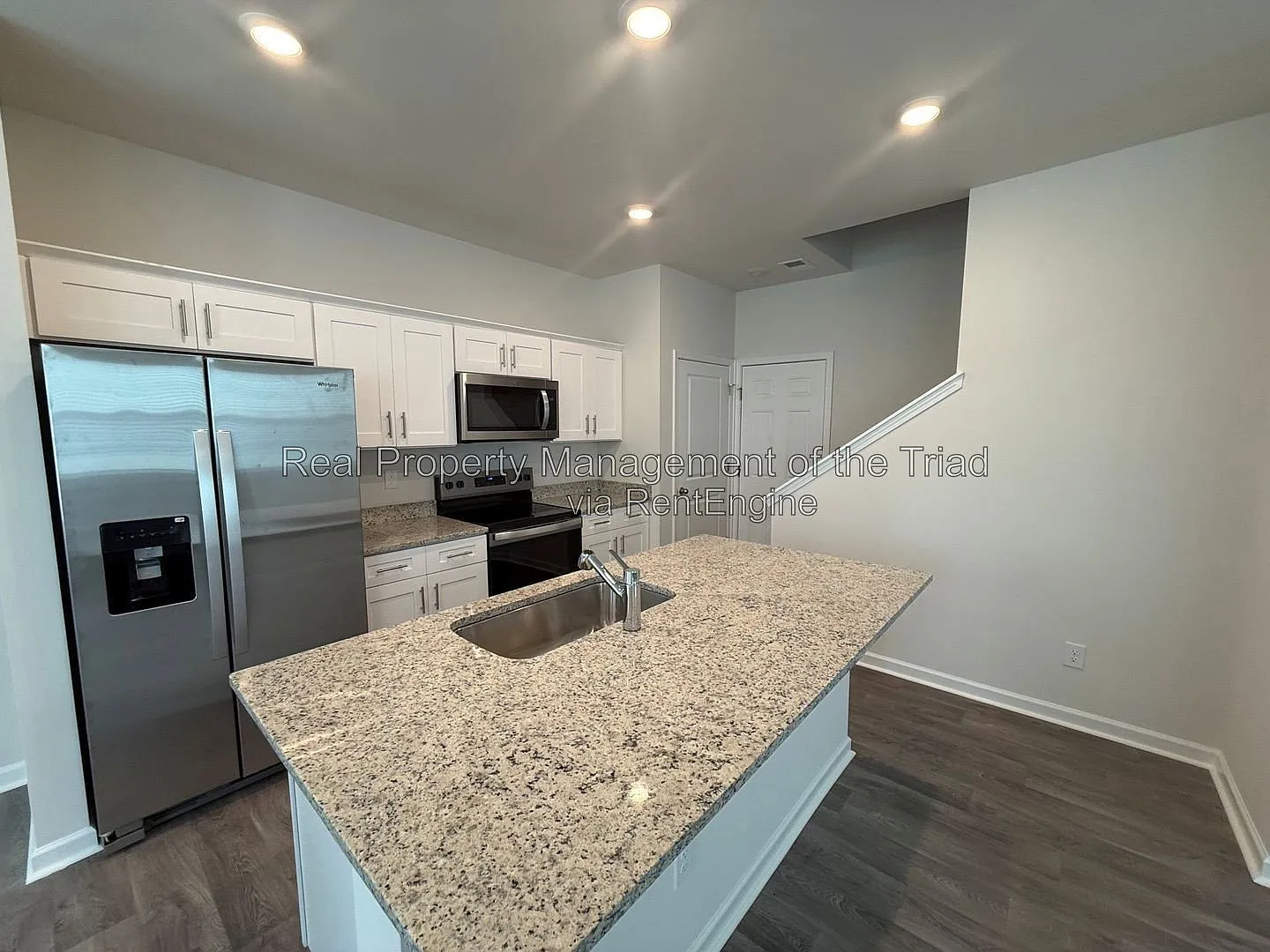 4 bed, 2.5 bath, 1658 sqft, $2,045 — Photo 4
