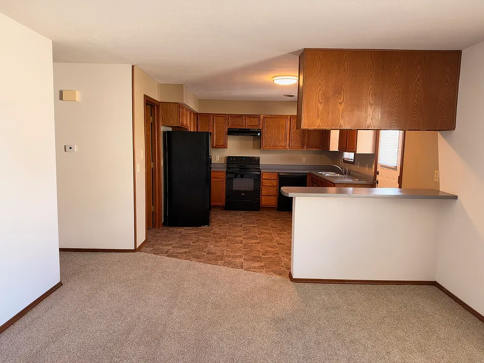 711 E Montclair St #207