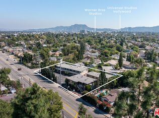 11848 Oxnard St, North Hollywood, CA 91606