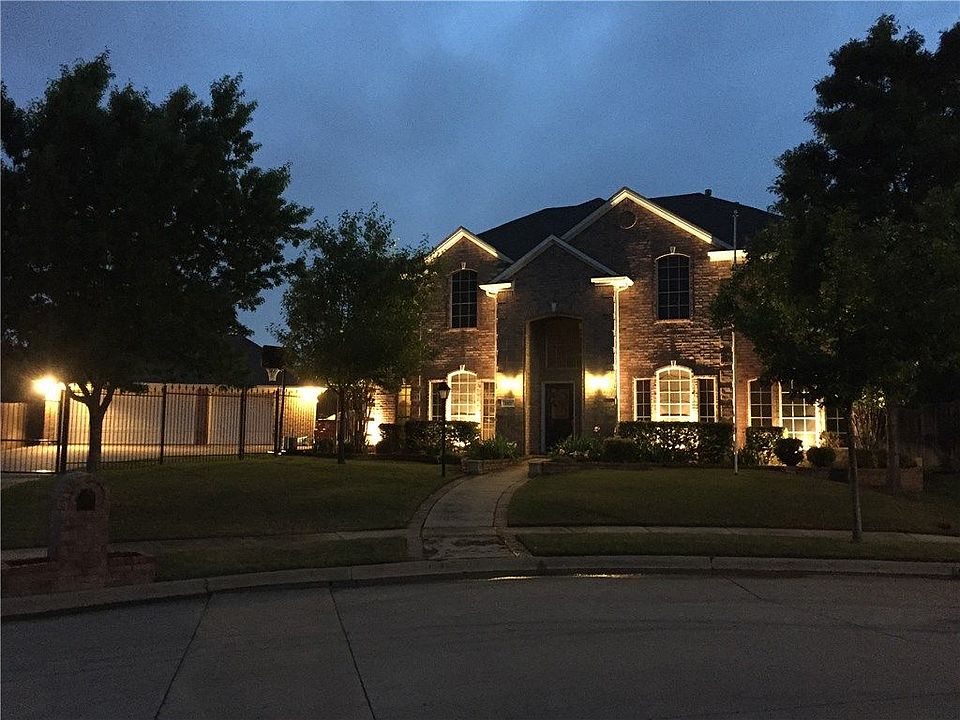 2nd image of 202 Longview Ct