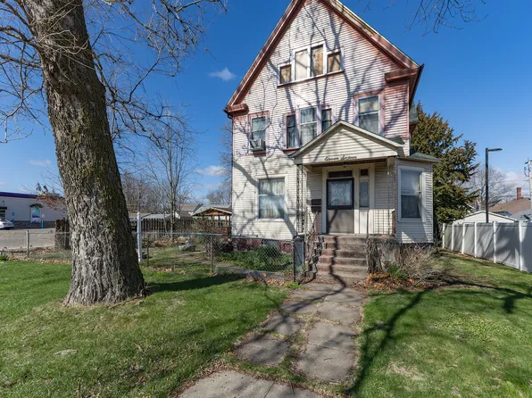 1116 N 2nd St, Clinton, IA 52732
