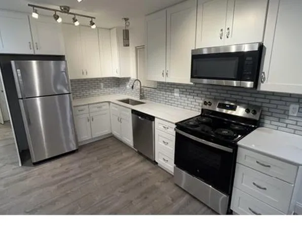 7610 Vermont Ave, Saint Louis, MO 63111