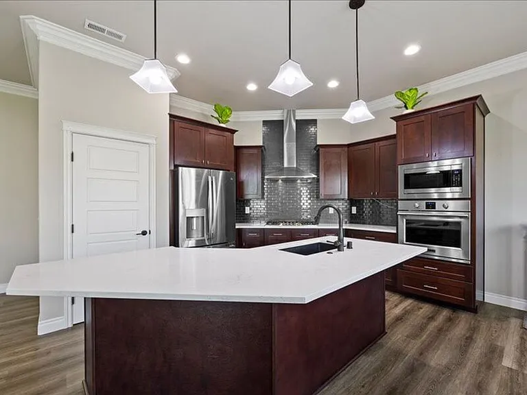 1615 Palermo Ave — Photo 11