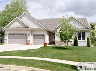 2642 Avalon Woods Ct, Portage, MI 49024