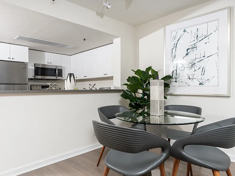 South Beach Marina Apartments — Photo 72