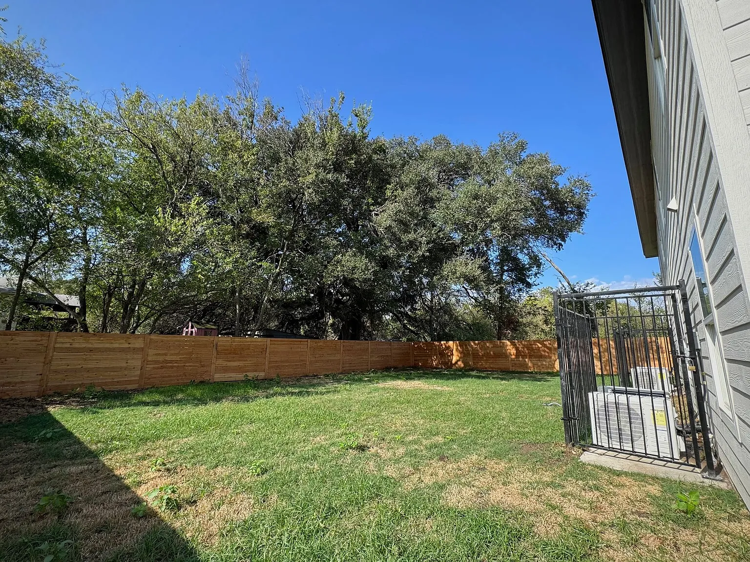 102 Pecan Drive Waco — Photo 3