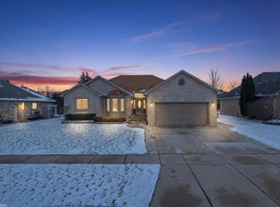 48670 Arnold Dr, Macomb, MI 48044