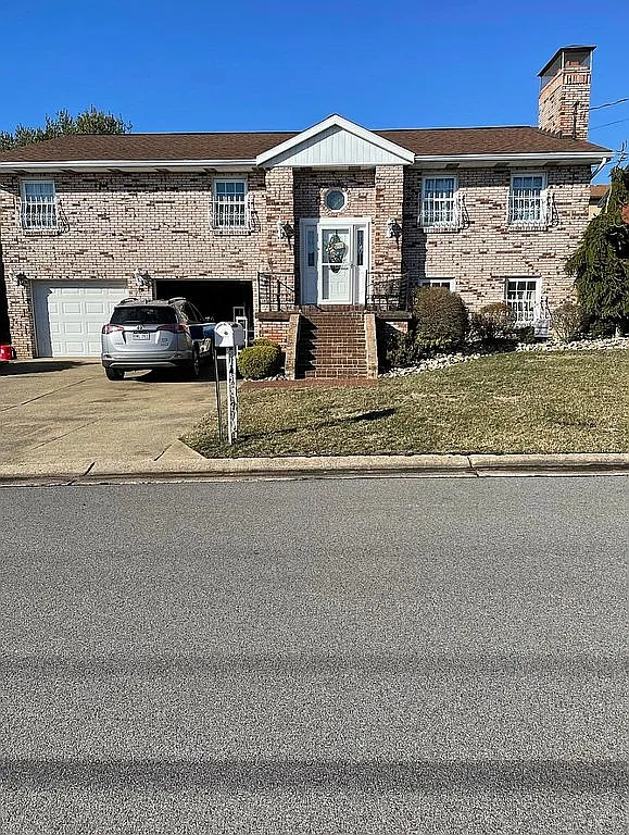 185 Kanawha Rd photo 1