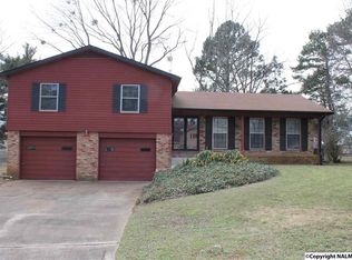 1811 Forney Dr NW, Huntsville, AL 35816