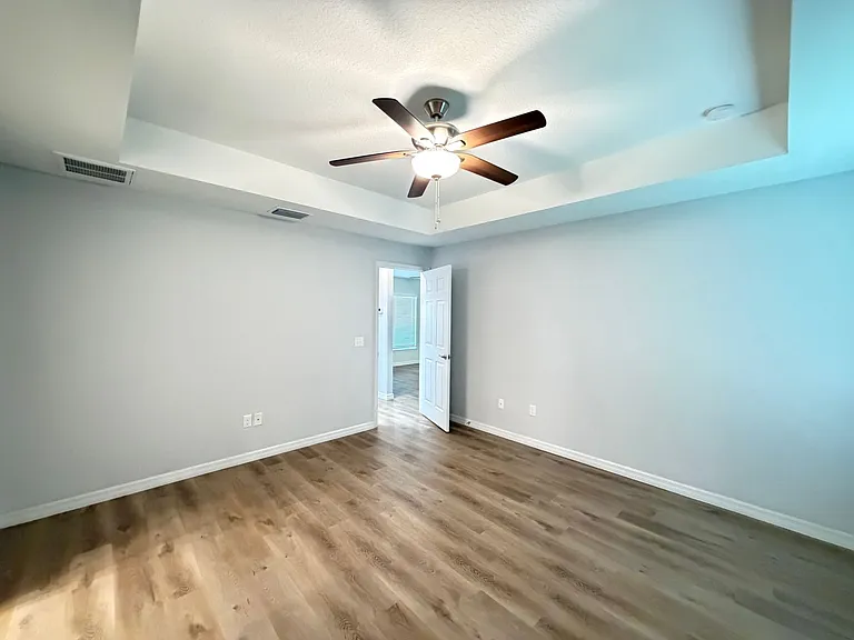 8266 SE 161st Pl — Photo 5