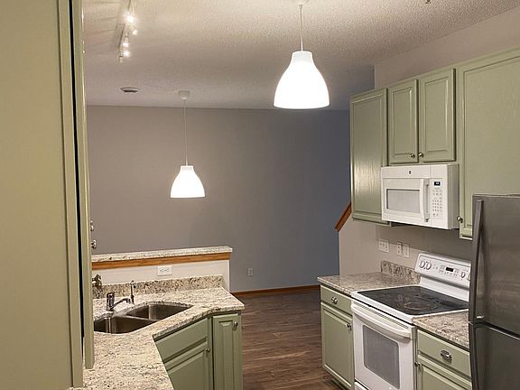 2nd image of 5070 Holly Ln N Unit 7