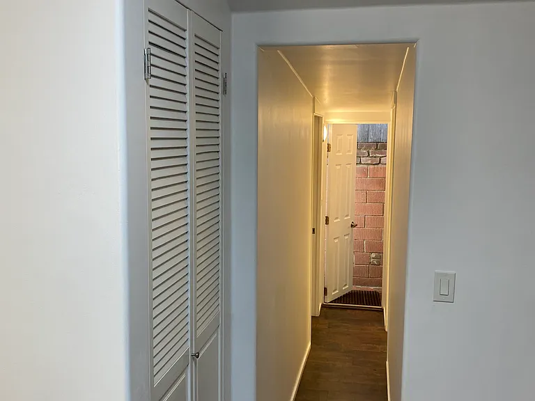 2445 Laurel Pass — Photo 10