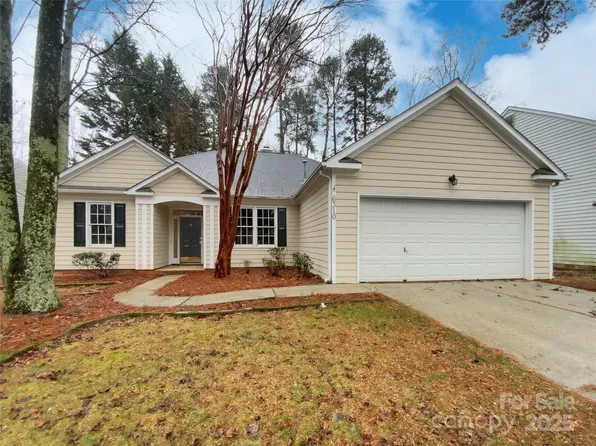 6310 Lily Pad Ct, Charlotte, NC 28262