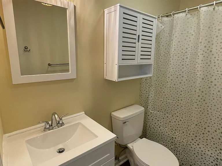 1204 Dock St — Photo 8