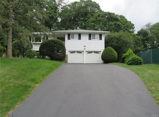 18 Feeney Rd, Ossining, NY 10562