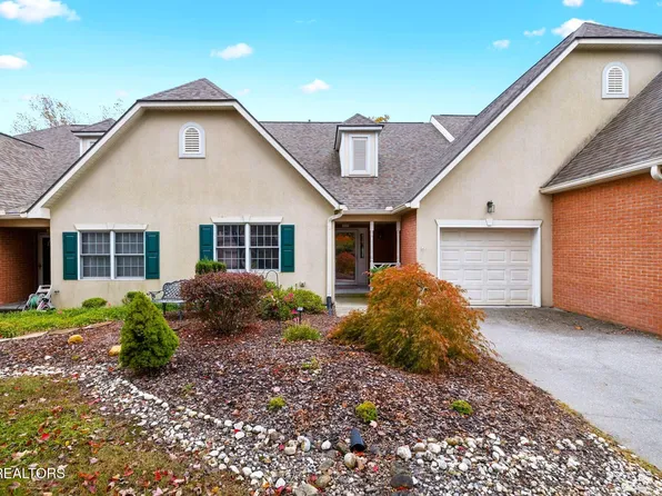 375 Paine Lake Dr, Sevierville, TN 37862