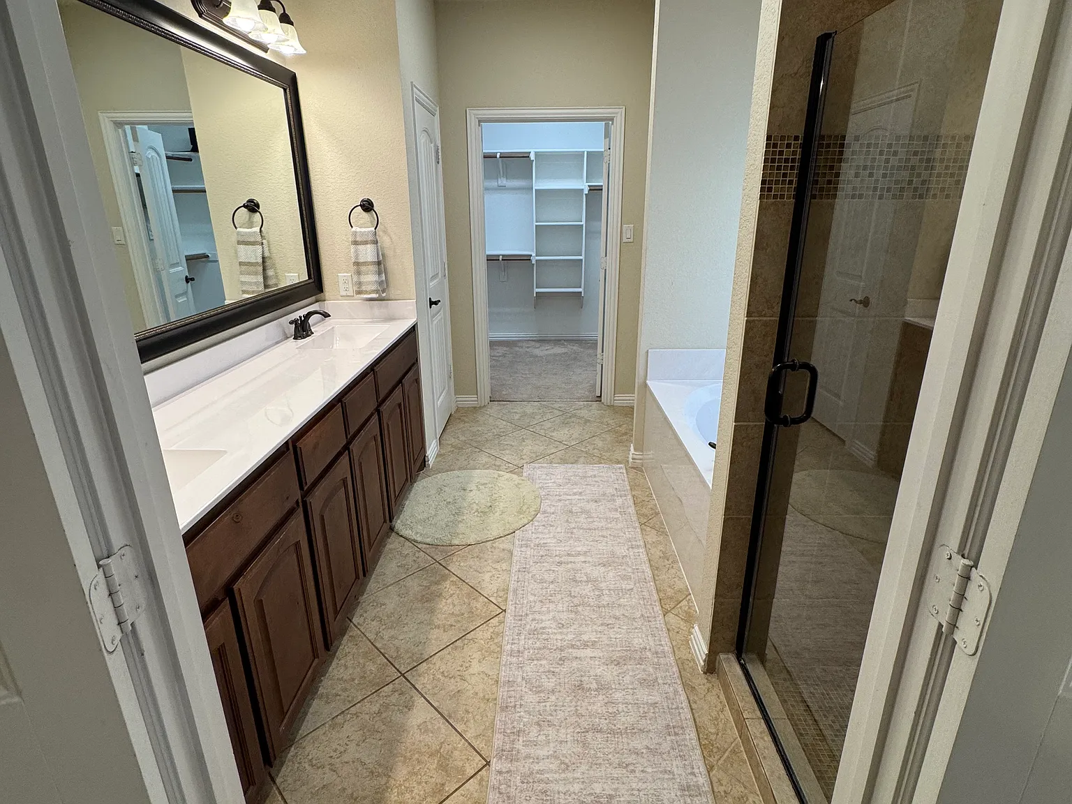 216 Post View Dr — Photo 2