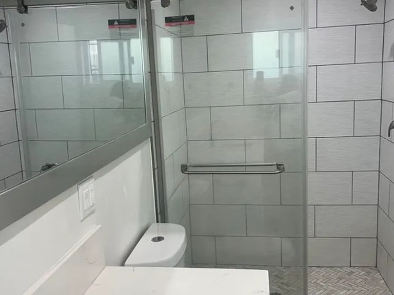 1060 S Sherbourne Dr #201 — Photo 4