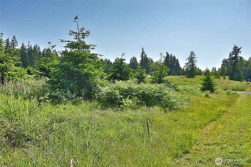 4th image of 2062 Goodell Road