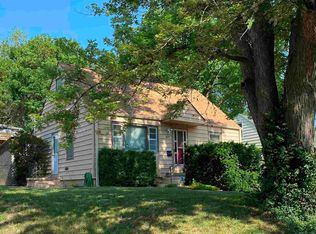 2626 N 70th St, Omaha, NE 68104