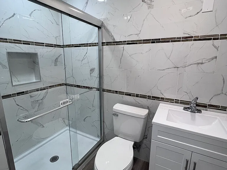 307 Fairview St #1 — Photo 6