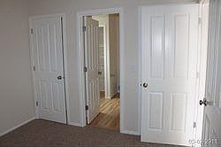 5th image of 3424 Daybreak Ave E