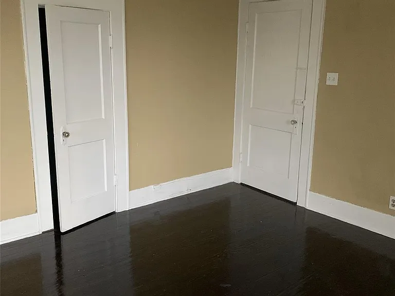2317 Wilshire St #B — Photo 15