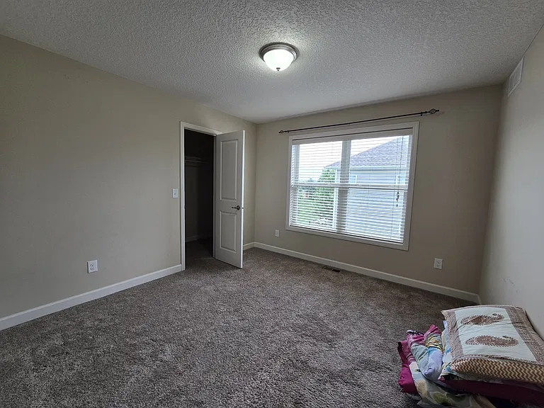 16574 Elm Creek Ct — Photo 20