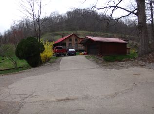 202 Mushroom Lane, Arnoldsburg, WV 25234