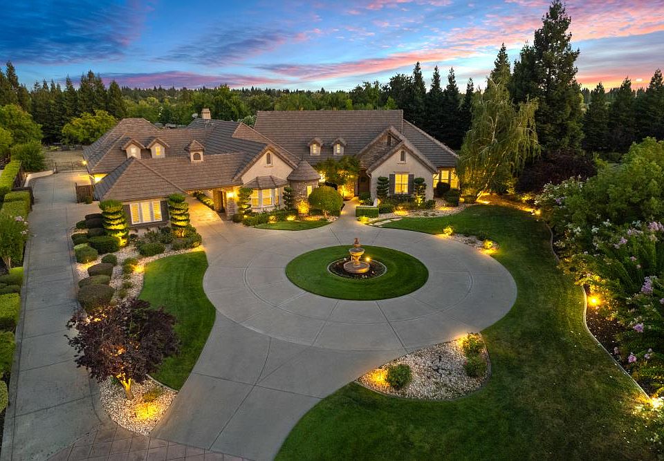 1st image of 9240 Silverwood Ct