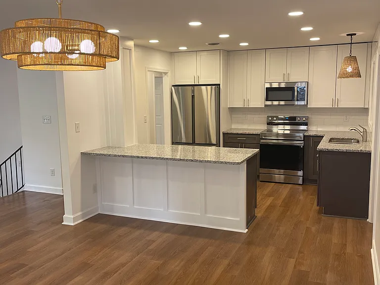 304 Forestrose Dr — Photo 8