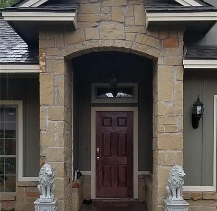 2nd image of 1573 Woodbine Ct