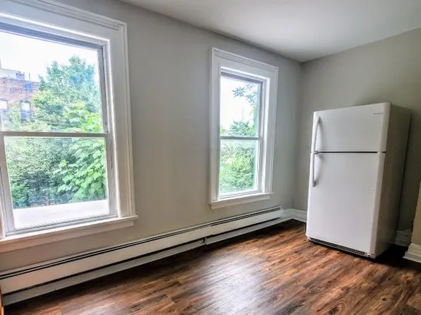 186 Summit Avenue image 8 of 27