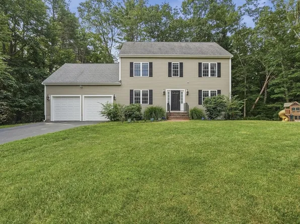 8 Chessman Rd, Mansfield, MA 02048