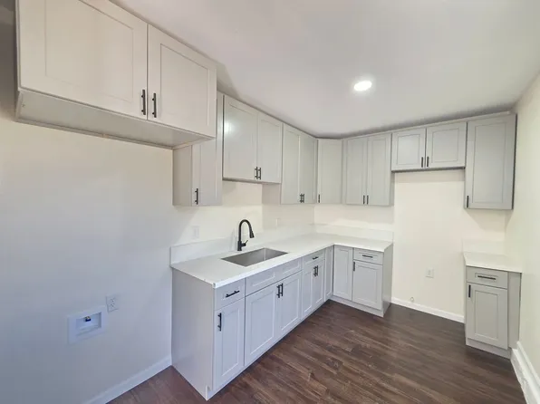 44113 4th St E, Lancaster, CA 93535