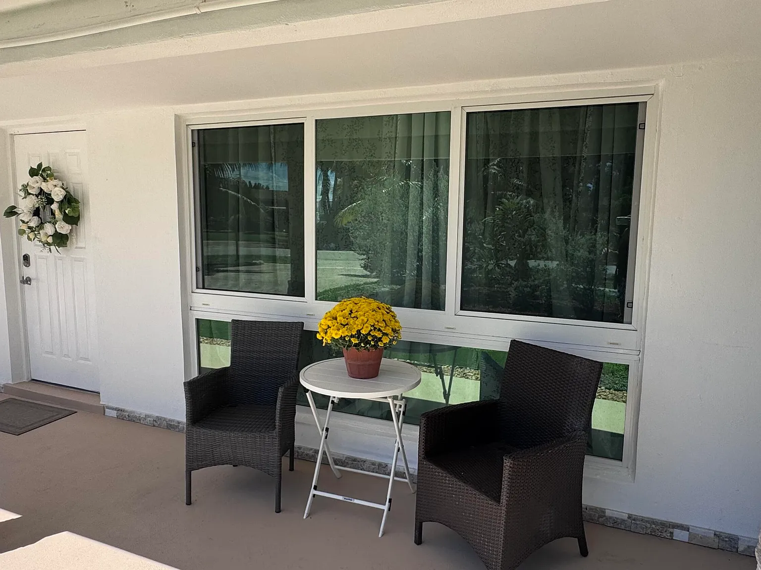 3 bed, 2.0 bath, 1429 sqft, $5,000 — Photo 3