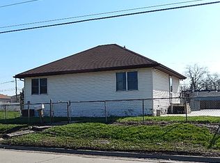 8545 S Roberts Rd, Justice, IL 60458